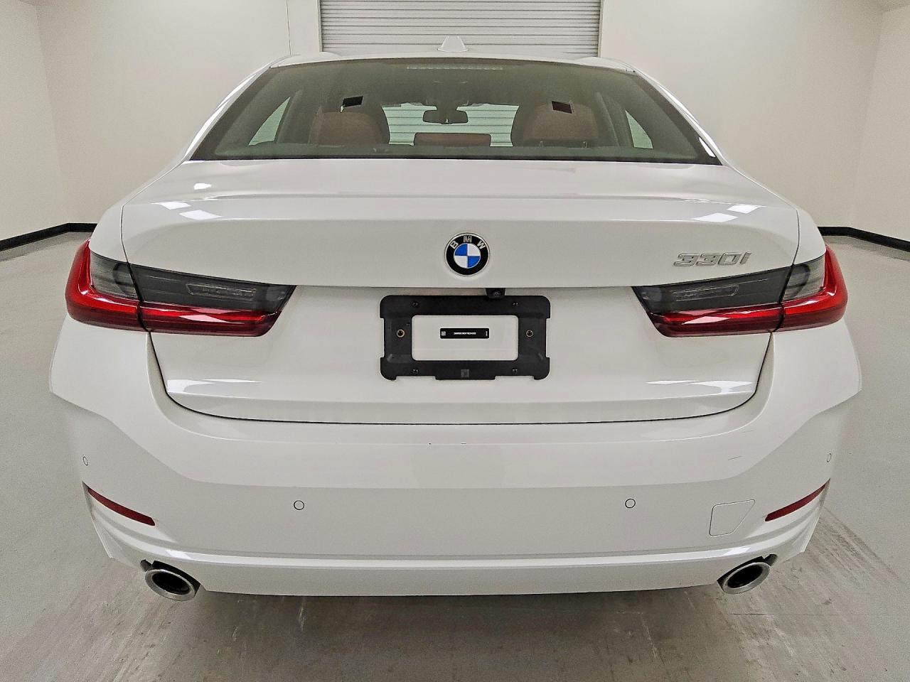 2026 BMW 3 series VIN 3MW69CW0XT8G04509 photo 6