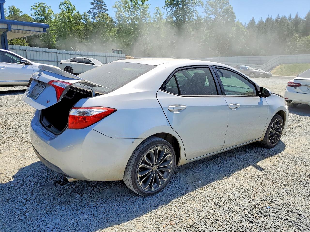 2014 Toyota Corolla VIN 5YFBURHE2EP162551 photo 3