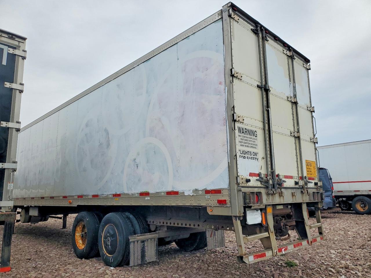 2013 UTILITY Trailer VIN 1UYVS2485DM630706 photo 3