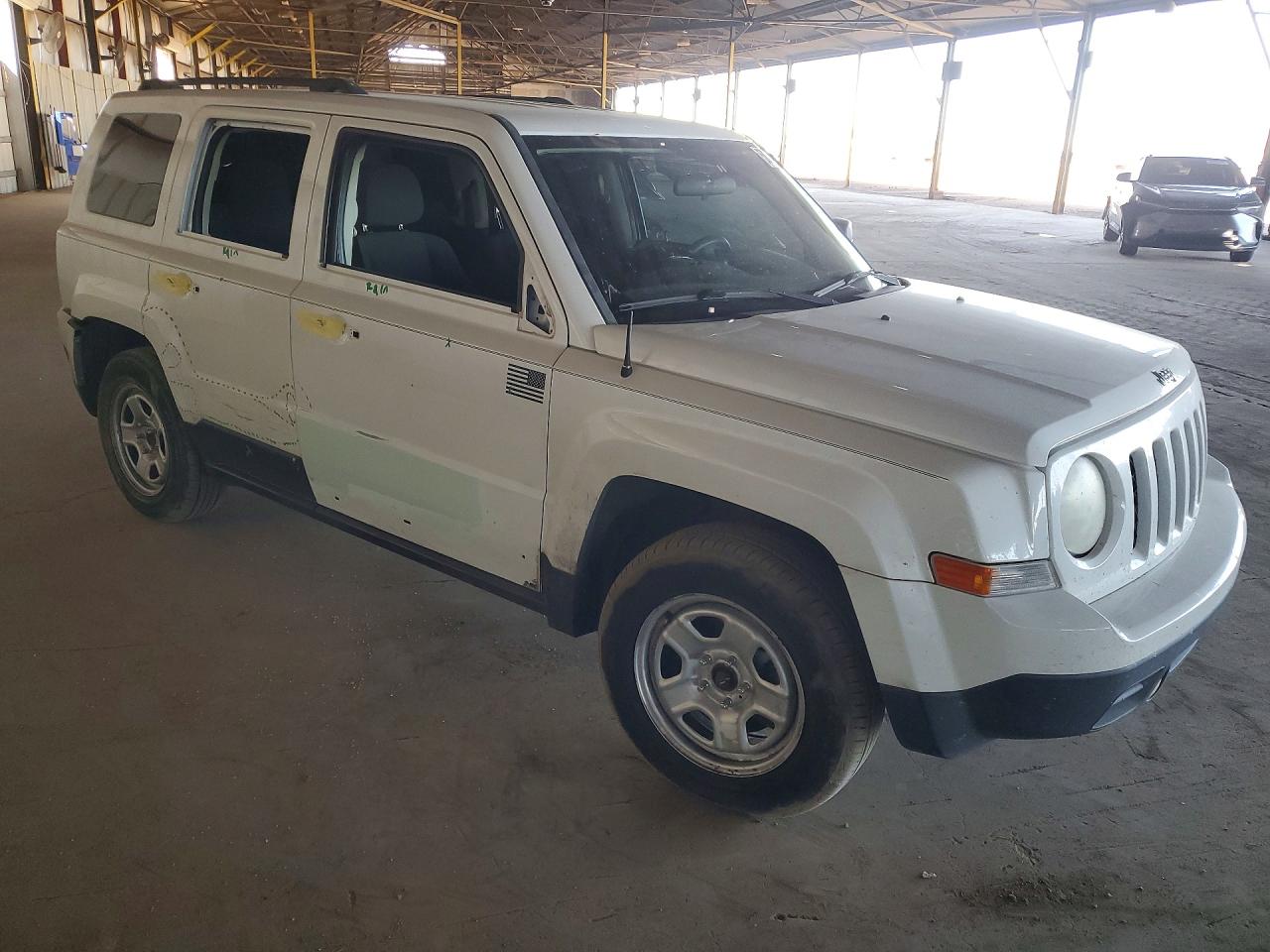 2014 Jeep Patriot VIN 1C4NJPBA5ED640738 photo 4