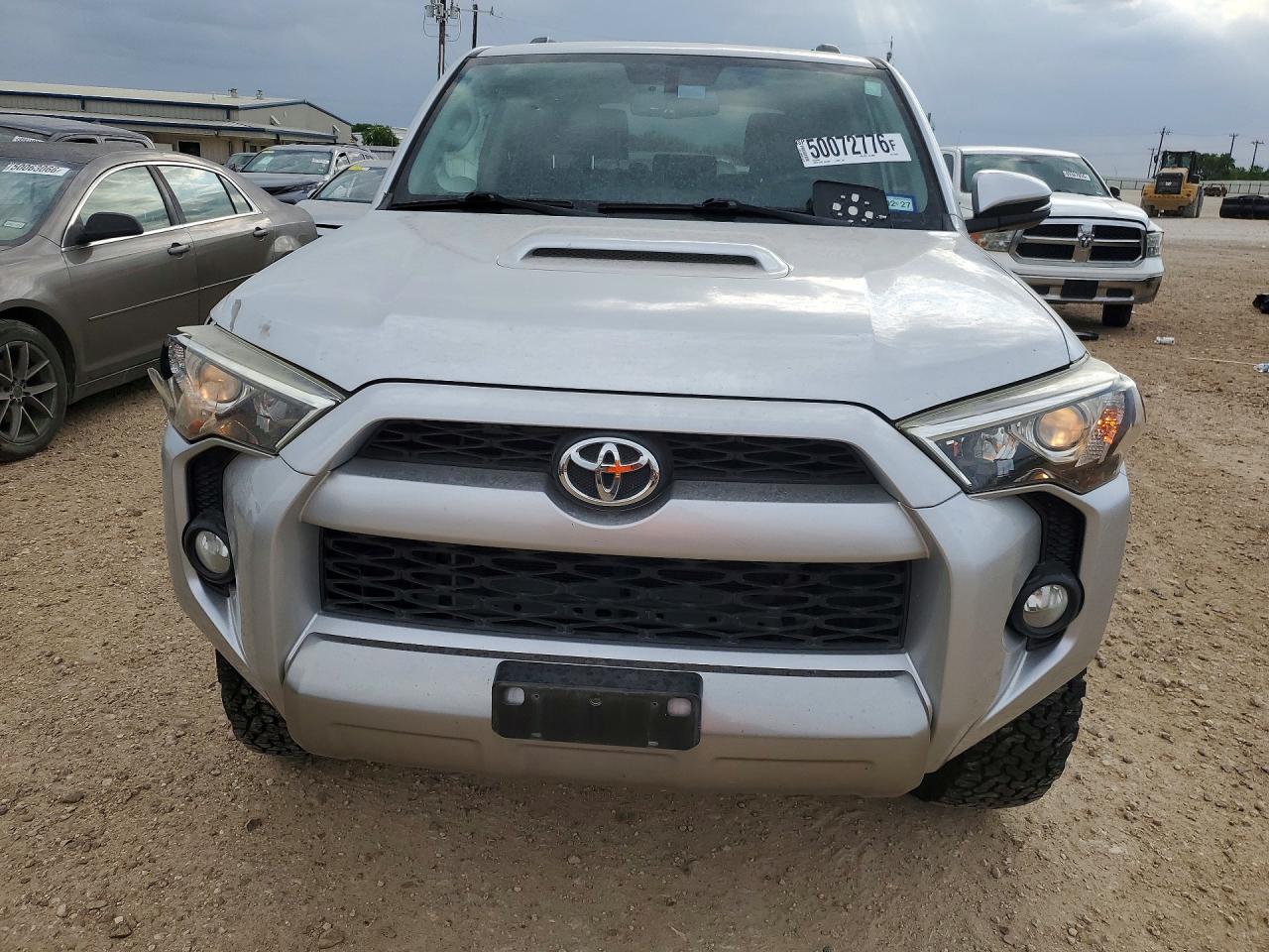 2018 Toyota 4runner VIN JTEBU5JR0J5548085 photo 5