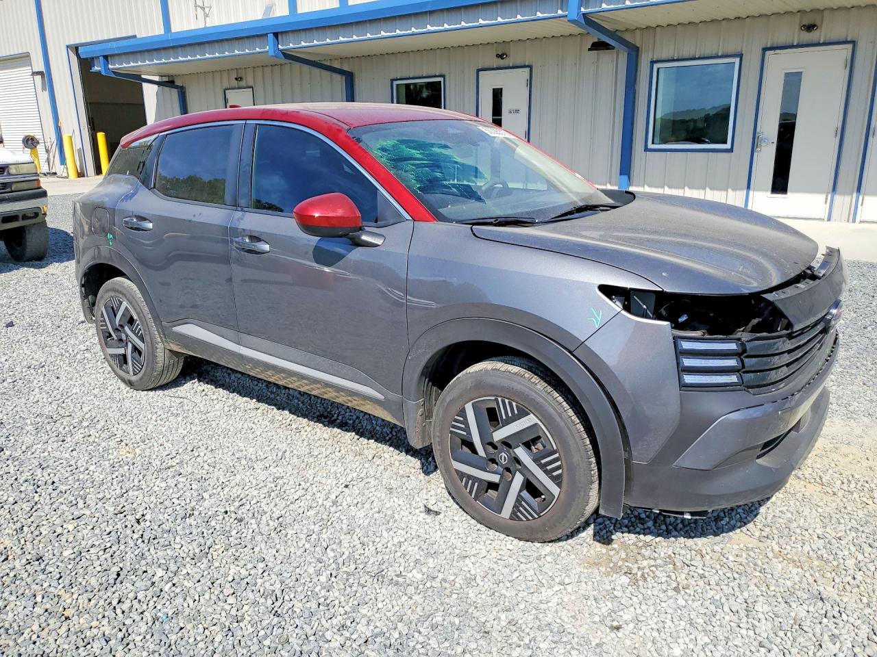 2025 Nissan Kicks VIN 3N8AP6CA5SL438871 photo 4