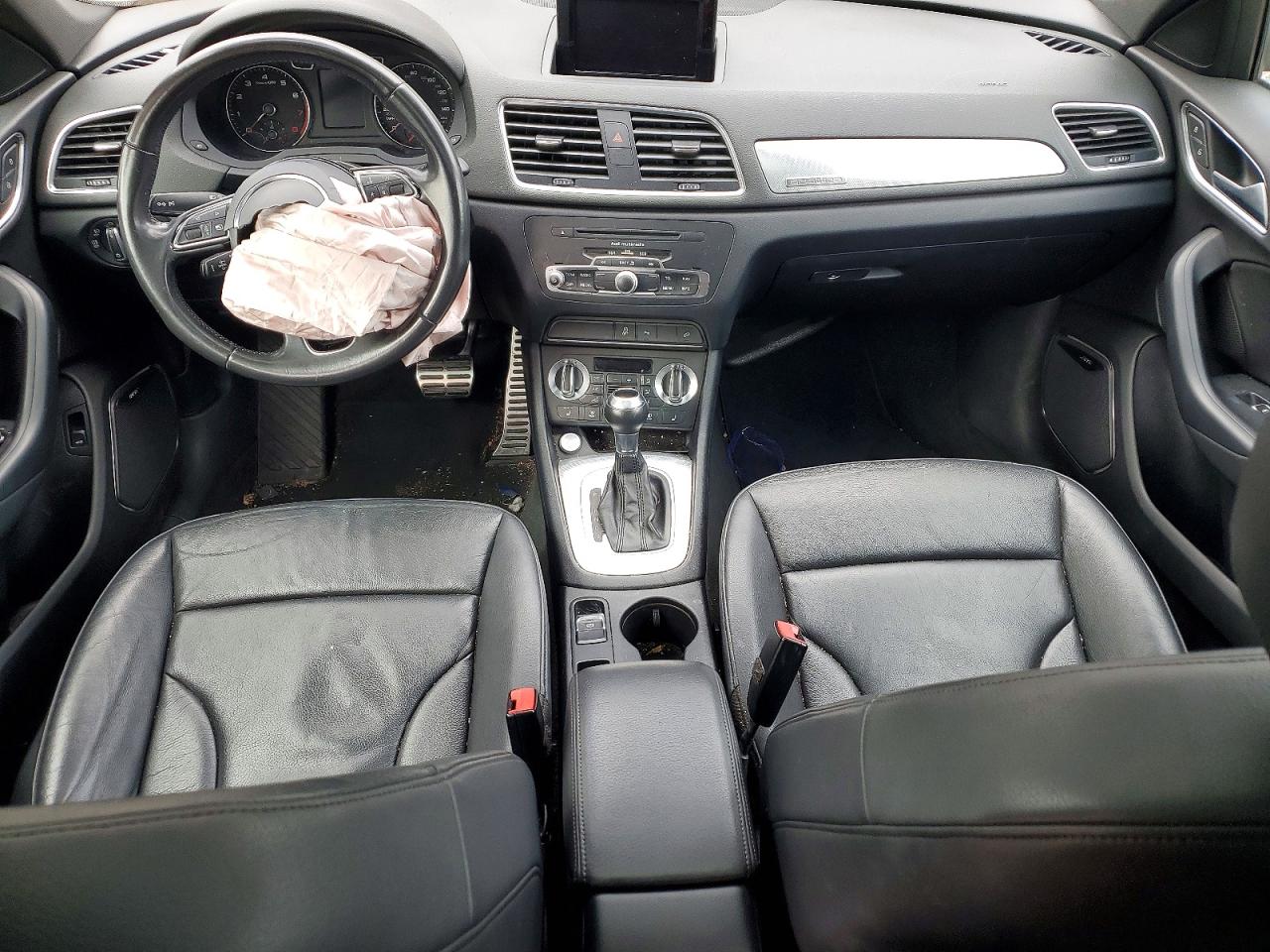 2015 Audi Q3 VIN WA1GFCFS1FR007898 photo 8