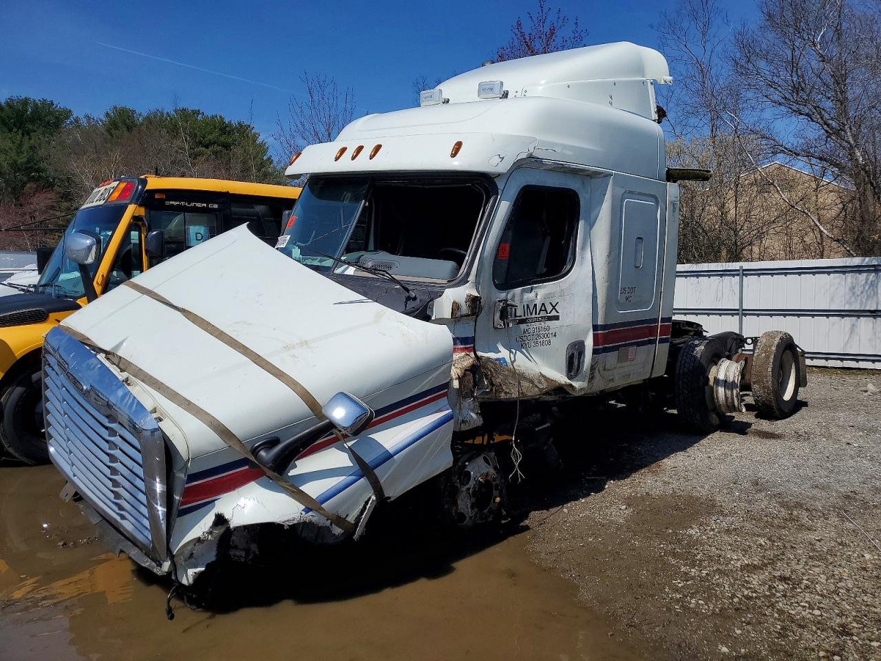 2014 FREIGHTLINER All other VIN 1FUJGLBG1ELBY9397 photo 2
