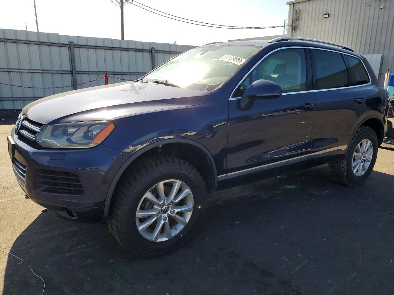 2013 VOLKSWAGEN Touareg VIN WVGEP9BP2DD004450 photo 1
