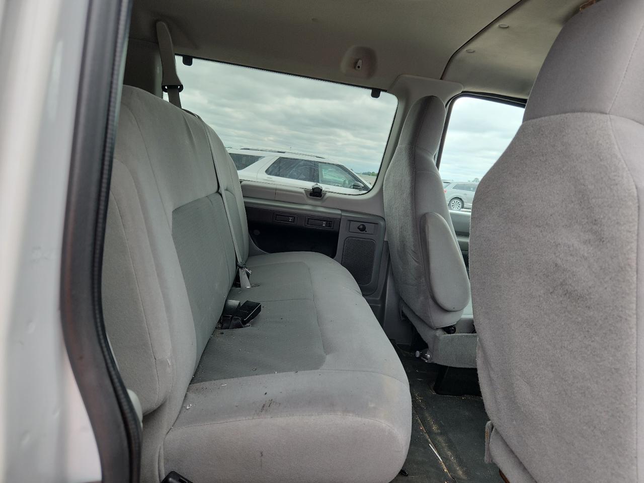 2012 Ford Econoline VIN 1FBSS3BL3CDA12558 photo 11