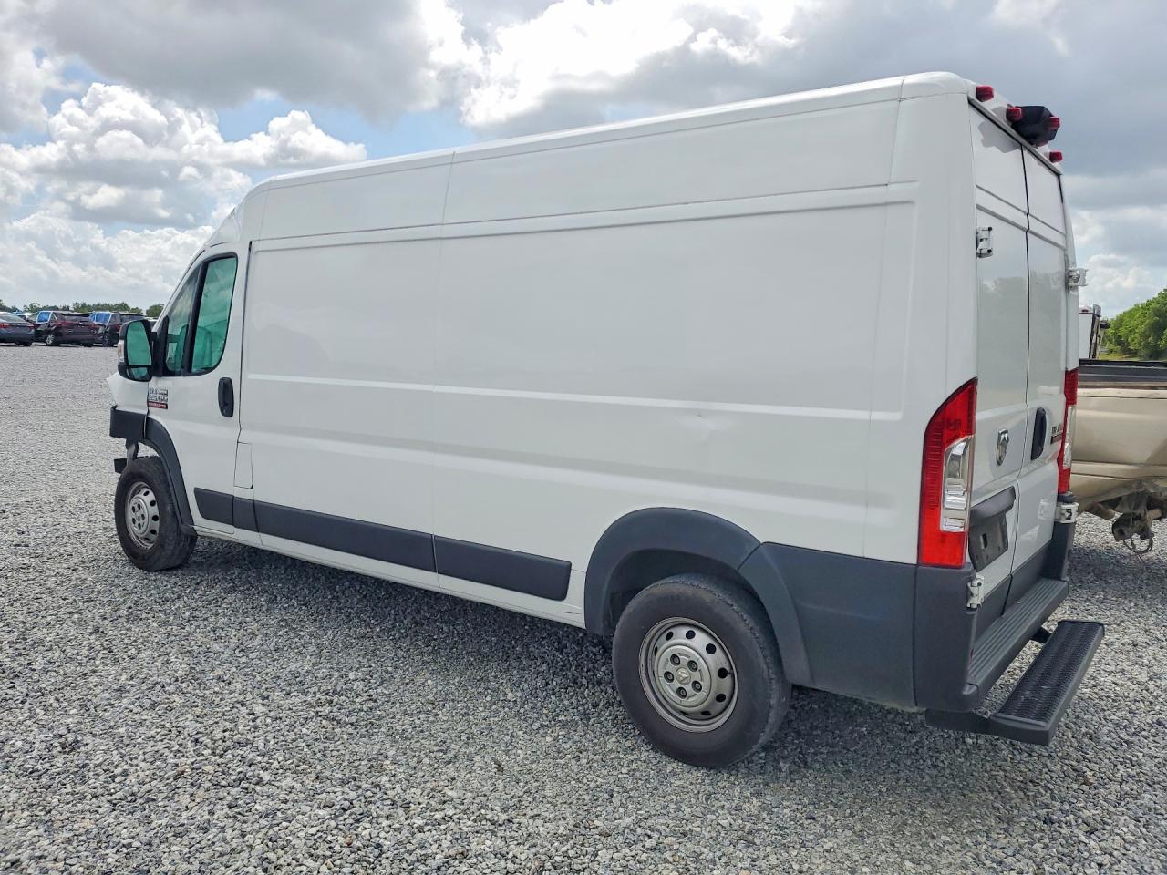 2022 Ram Promaster VIN 3C6LRVDGXNE103861 photo 2