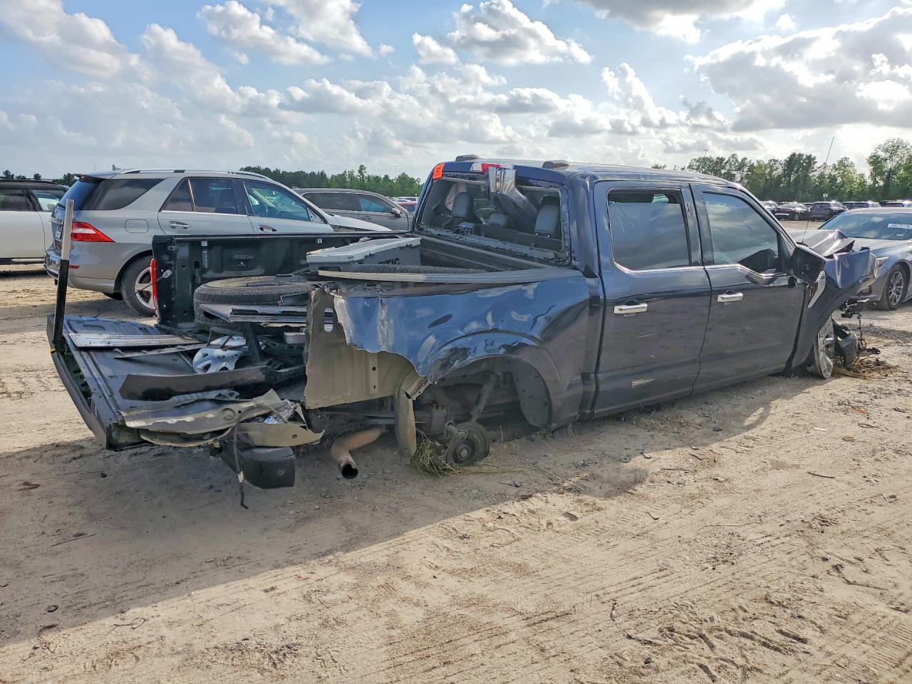 2021 Ford F150 VIN 1FTFW1E8XMFA44149 photo 3