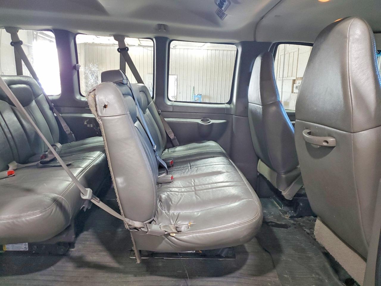 2006 GMC Savana VIN 1GKGG25V961272712 photo 11