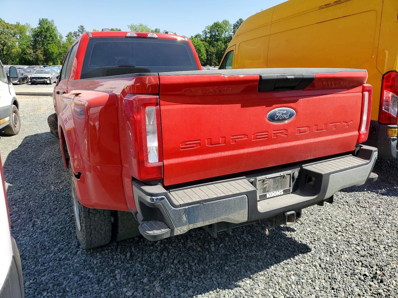 2024 Ford F350 supe VIN 1FT8W3DT6REC25983 photo 2