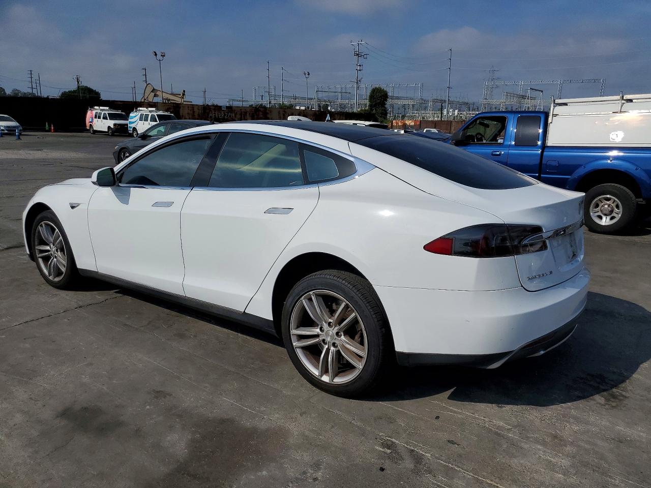 2012 Tesla Model s VIN 5YJSA1DN8CFP01327 photo 2
