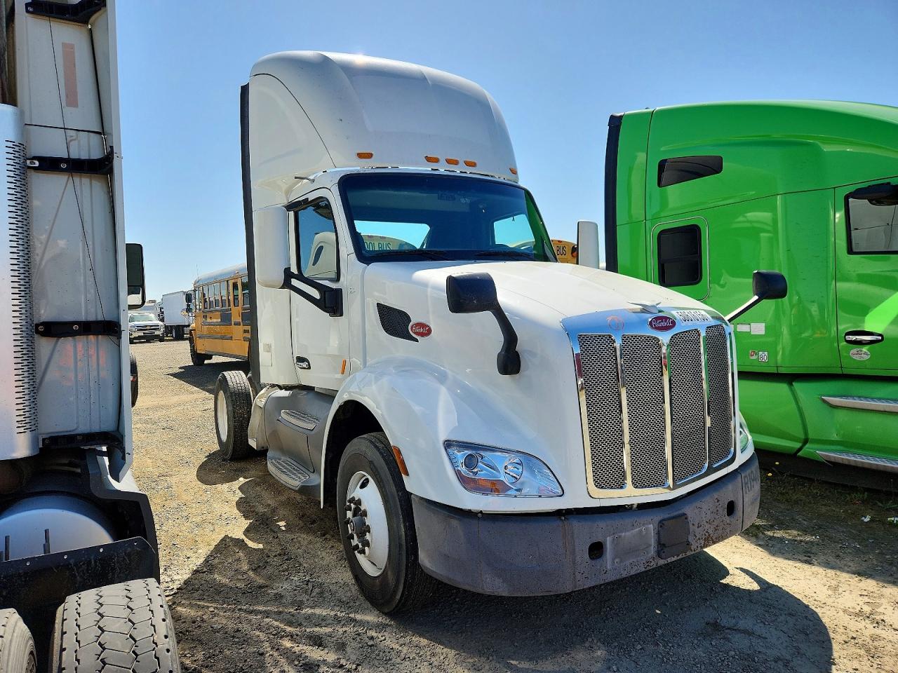 2017 PETERBILT All other VIN 1XPBA48X8HD428786 photo 1
