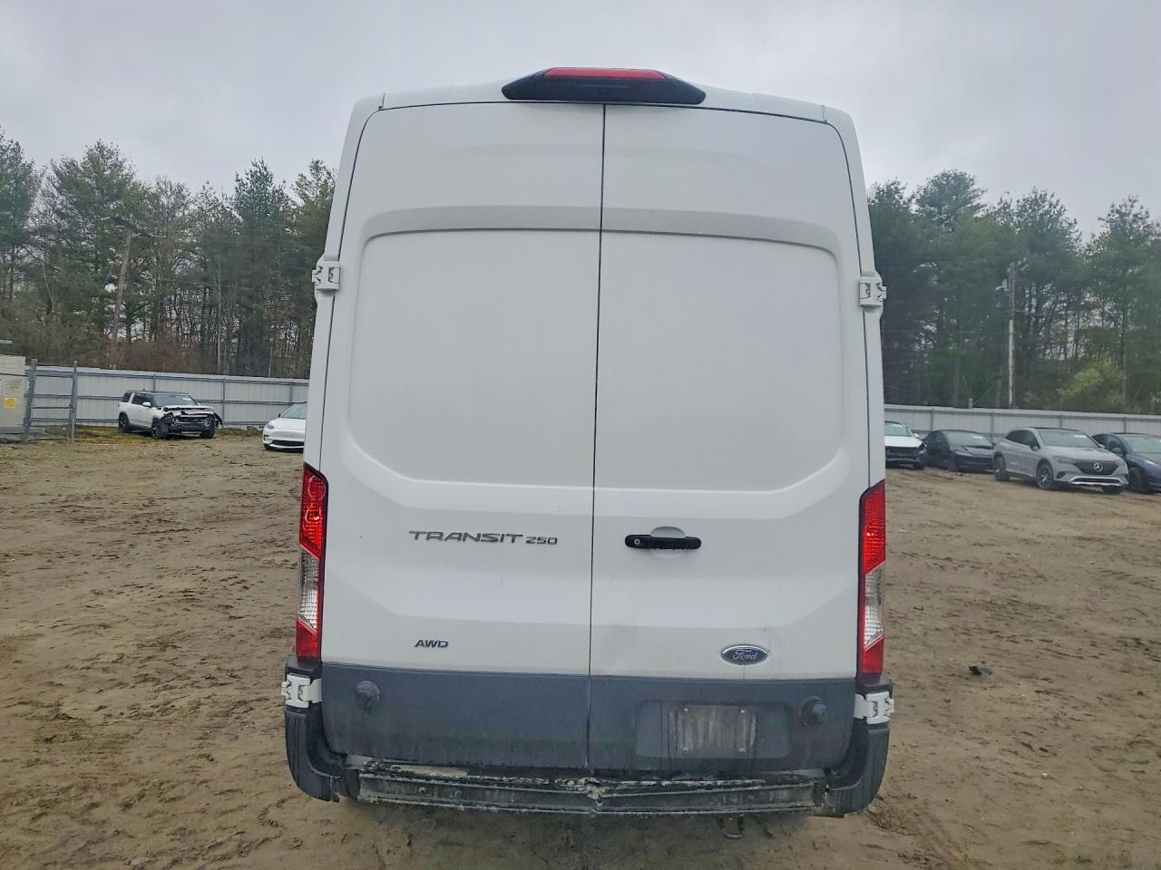 2025 Ford Transit VIN 1FTBR2X88SKB11635 photo 6