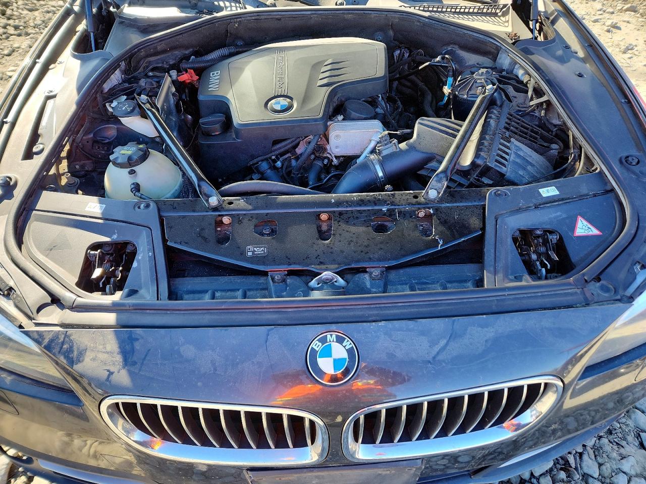 2016 BMW 5 series VIN WBA5A7C51GG151172 photo 11