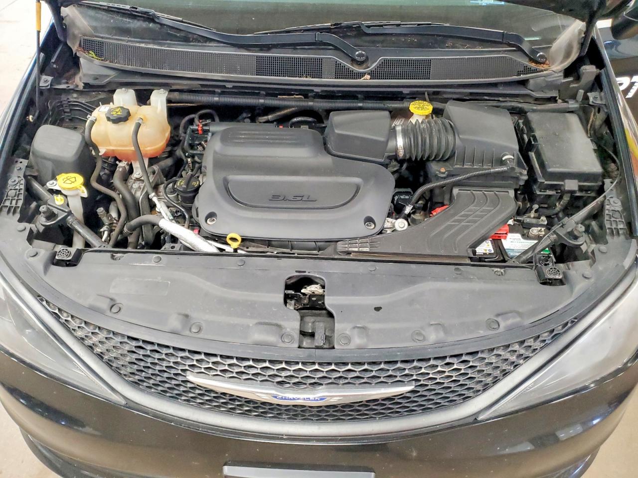 2020 Chrysler Minivan VIN 2C4RC1AG8LR105377 photo 12