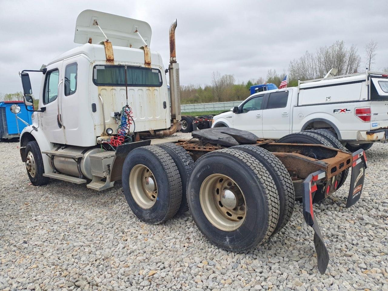 2005 FREIGHTLINER All other VIN 1FUJC5CV45HU09636 photo 3