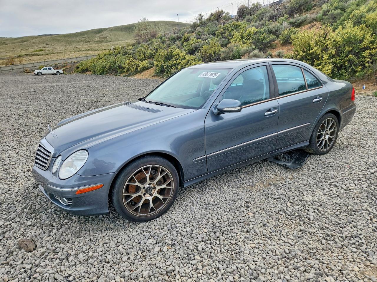 2008 Mercedes-Benz E-class VIN WDBUF87X88B305925 photo 1