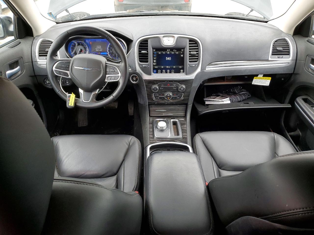 2022 Chrysler 300 VIN 2C3CCADG3NH187131 photo 8
