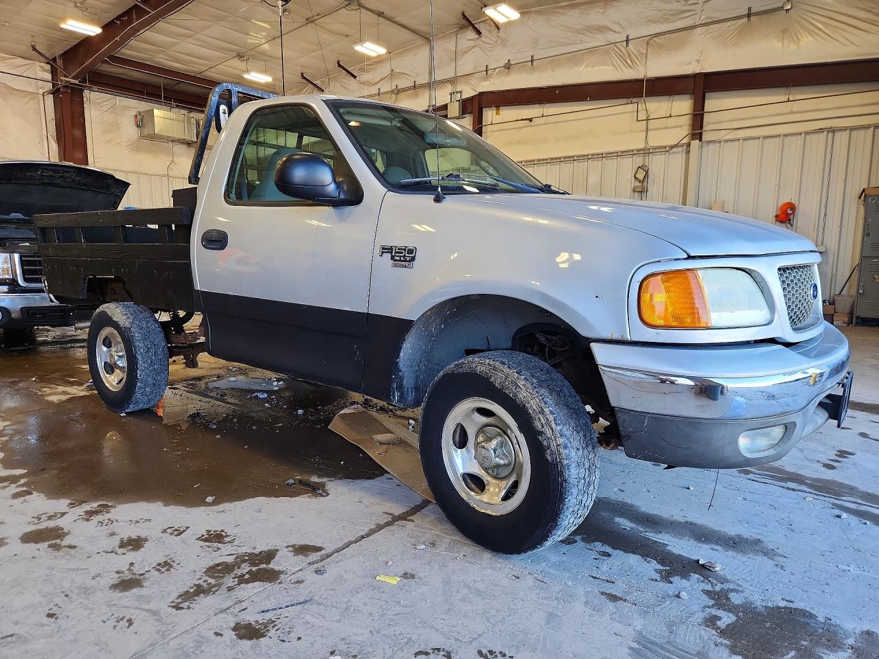 2004 Ford F150 VIN 2FTRF18W84CA63429 photo 4