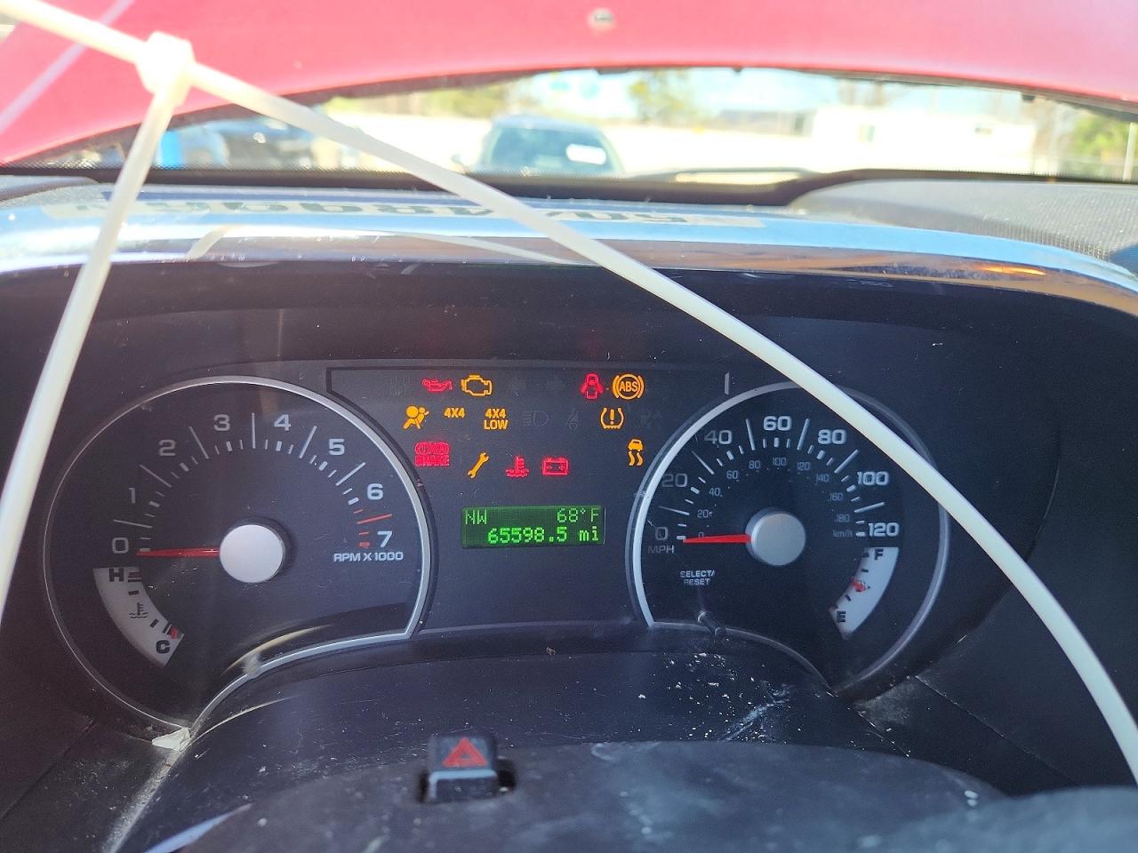 2010 Ford Explorer VIN 1FMEU7DE3AUA06678 photo 9