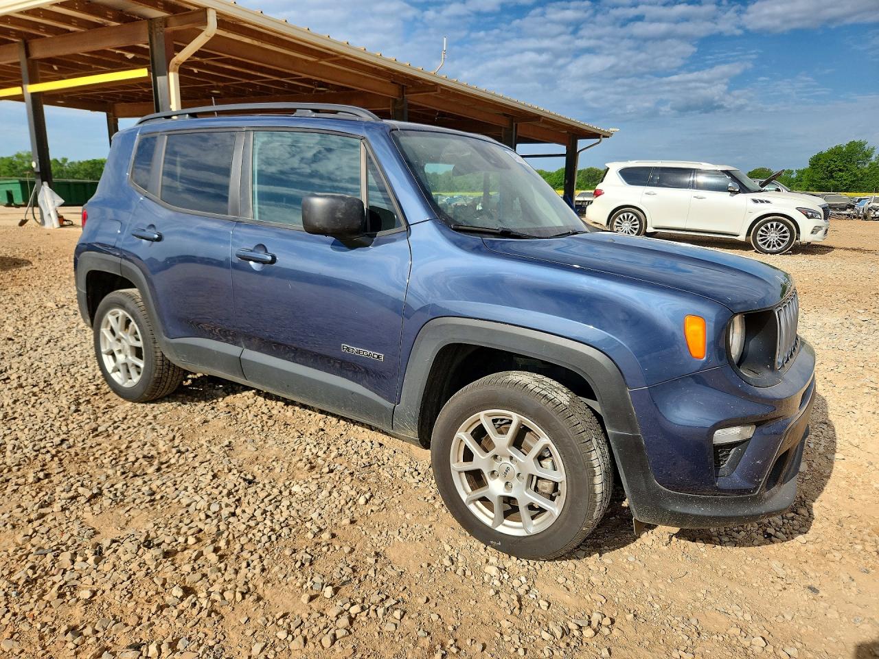 2022 Jeep Renegade VIN ZACNJDB18NPN78958 photo 4