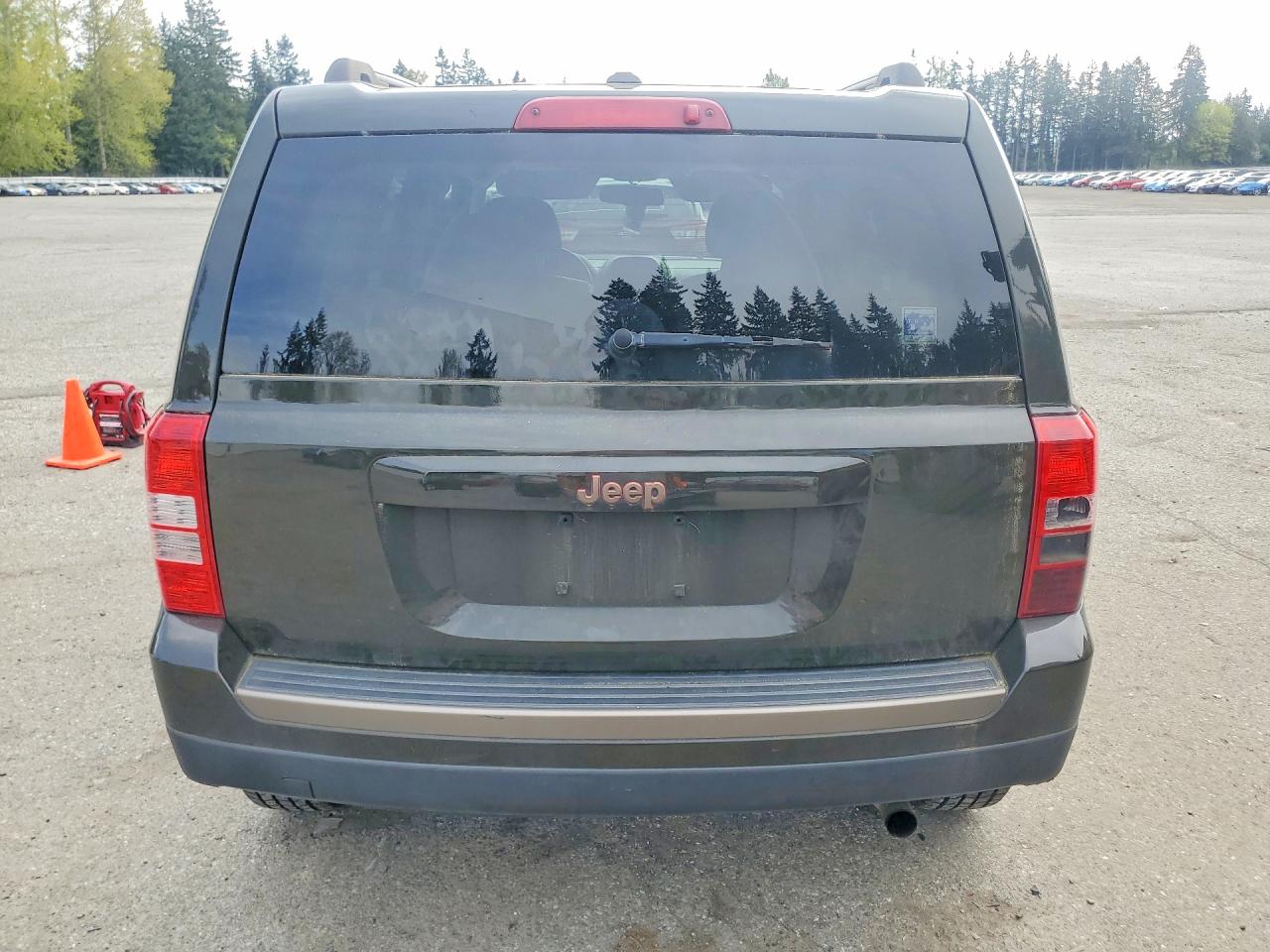 2017 JEEP Patriot VIN 1C4NJPBB7HD130856 photo 6