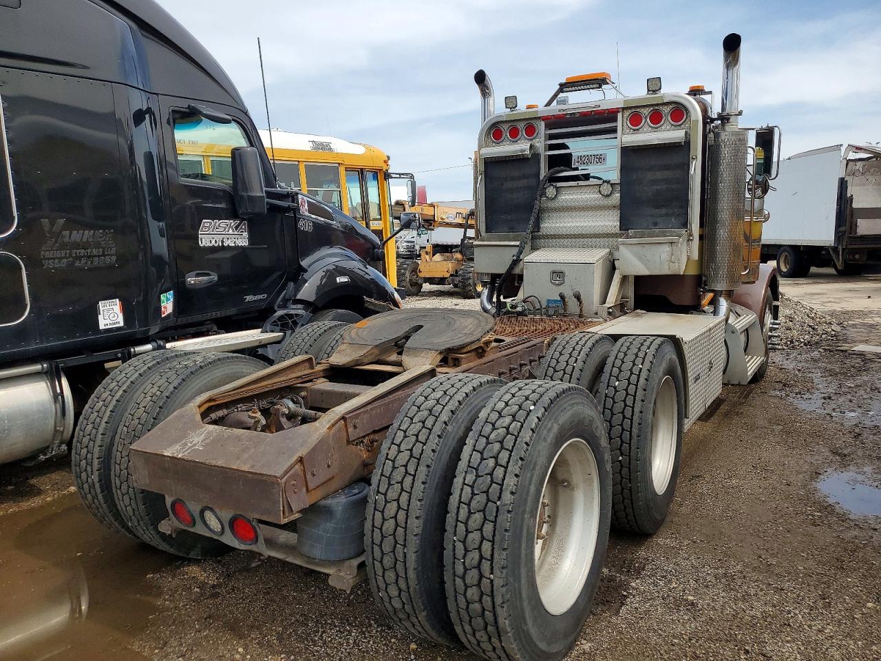 2000 PETERBILT All other VIN 1XPFDU9X0YS547337 photo 4