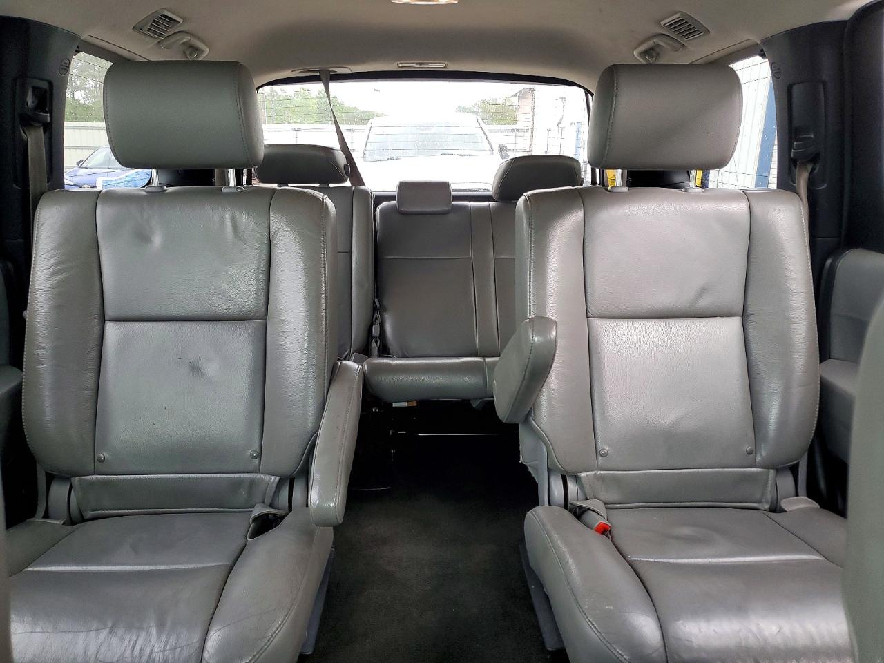 2013 Toyota Sequoia VIN 5TDKY5G19DS045552 photo 10