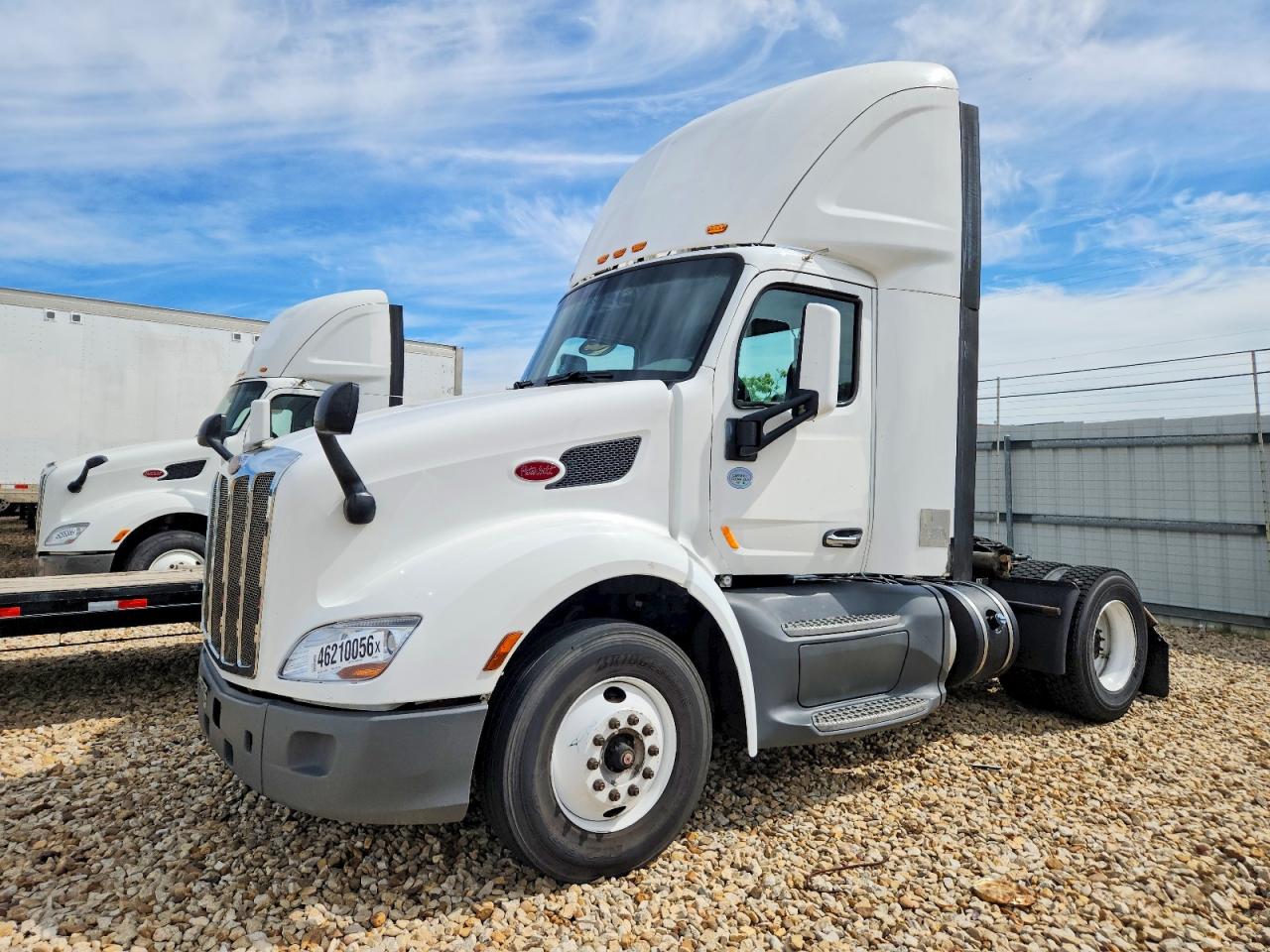 2019 PETERBILT All other VIN 1XPBA48X6KD600210 photo 2