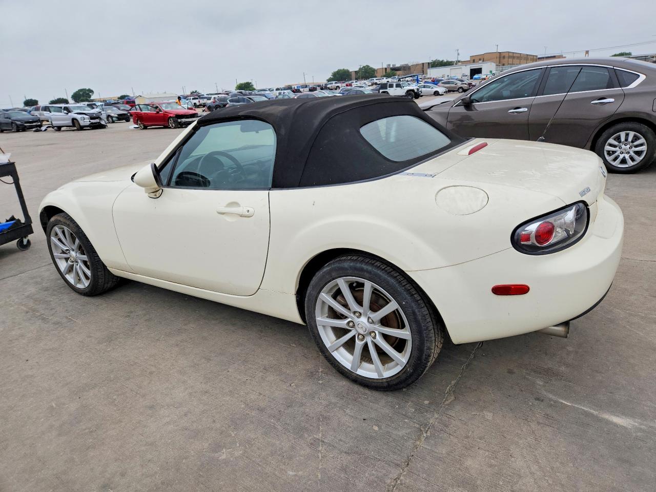 2007 Mazda Mx5 VIN JM1NC25F470126510 photo 2