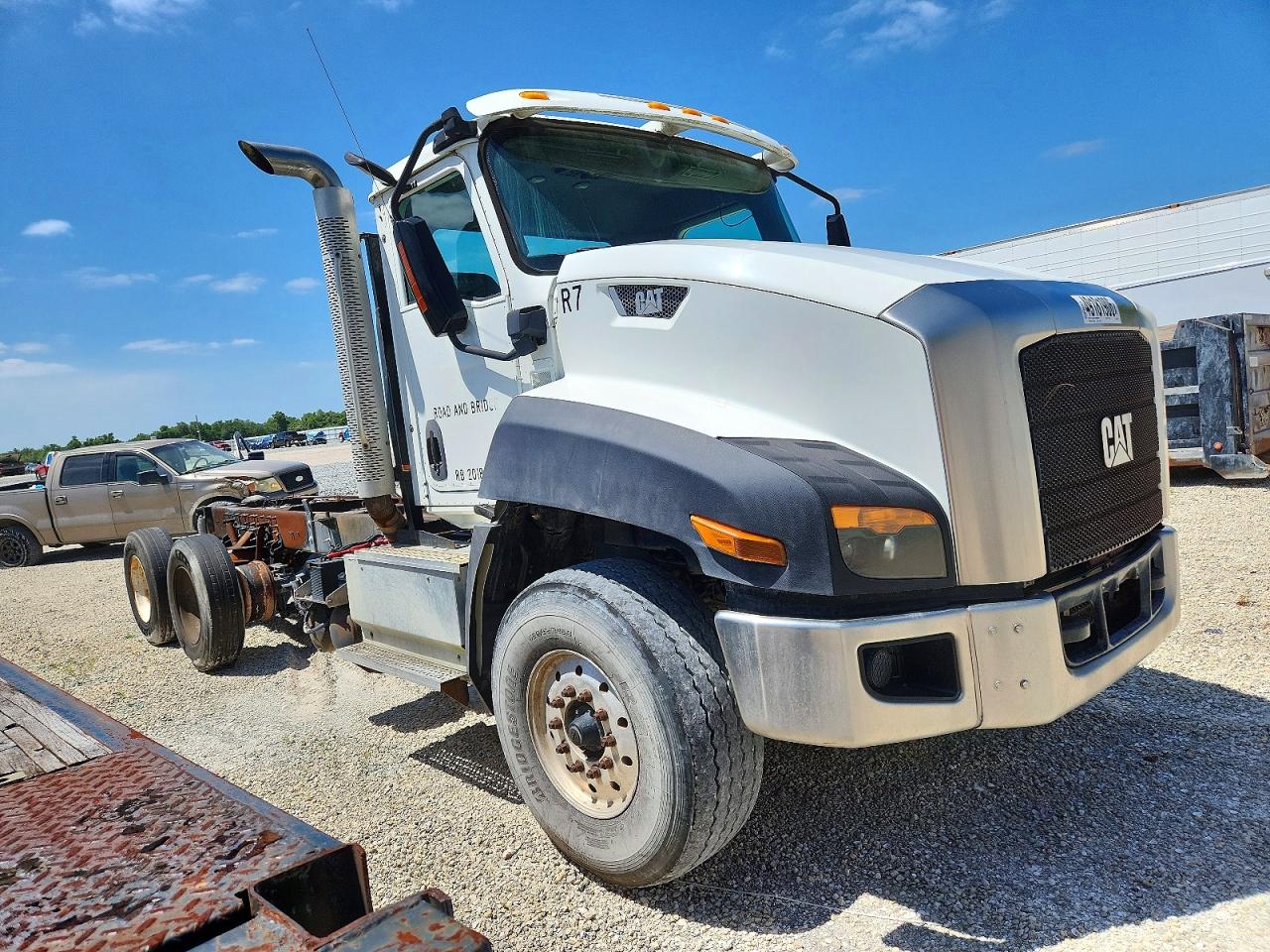 2016 CATERPILLAR All other VIN 3HTJGTKT3GN201663 photo 1