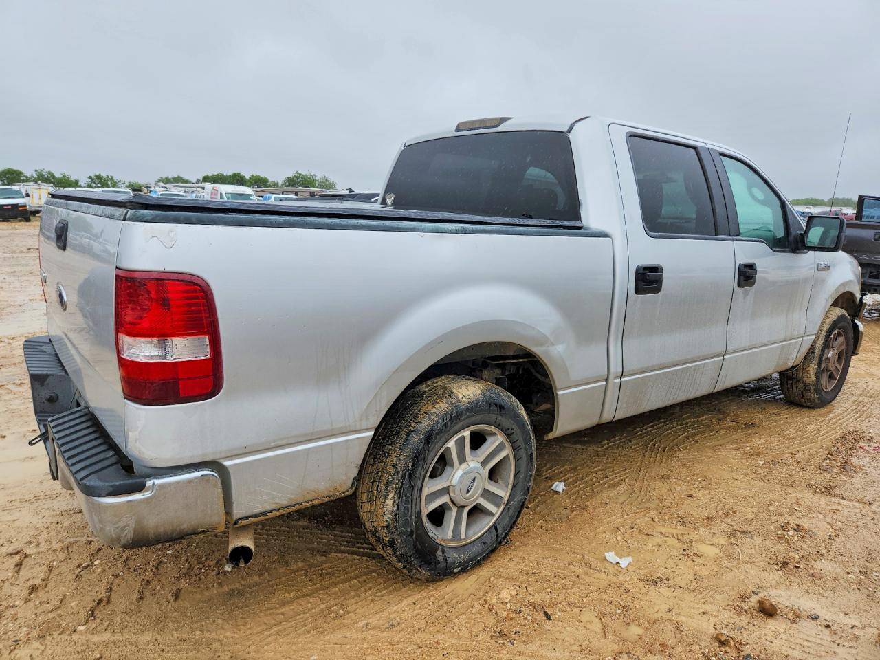 2004 Ford F150 VIN 1FTPW12584KC37728 photo 3
