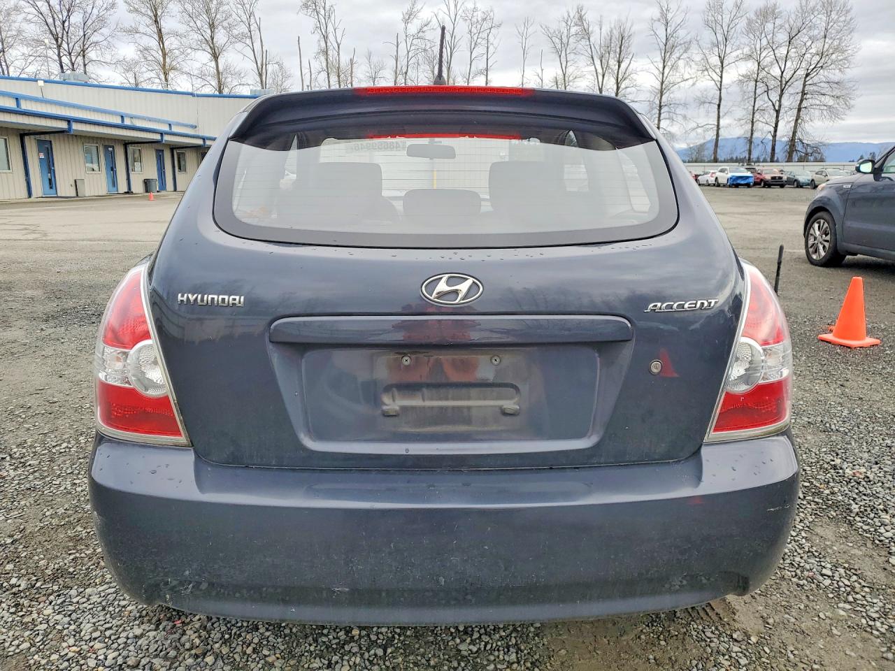 2011 Hyundai Accent VIN KMHCM3AC3BU194607 photo 6