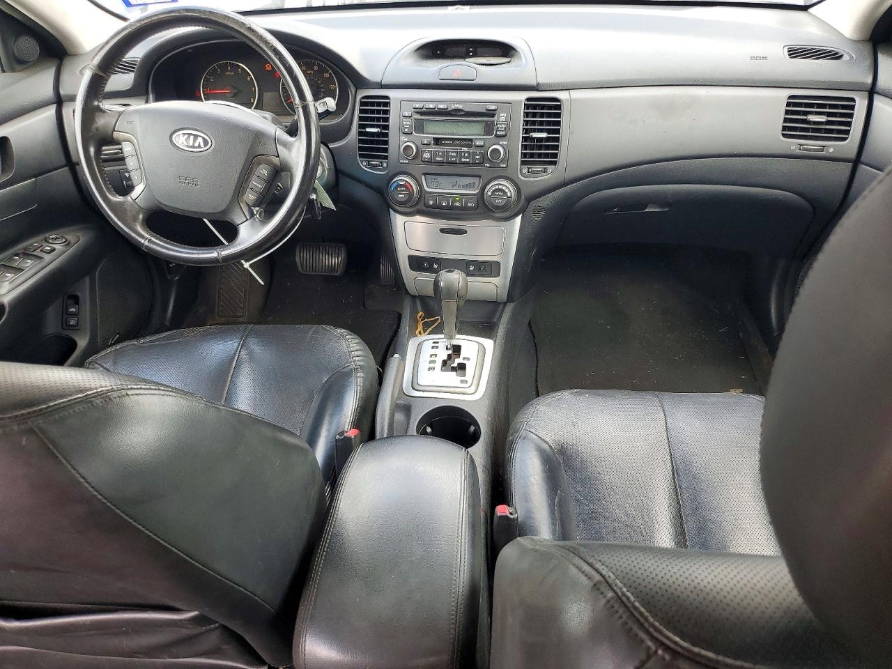 2007 Kia Optima VIN KNAGE124375126093 photo 8