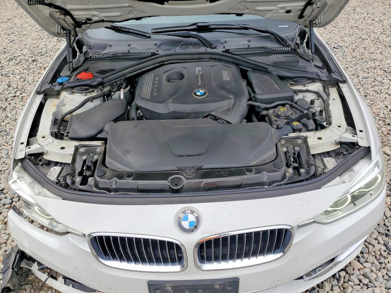 2017 BMW 3 series VIN WBA8D9G3XHNU62153 photo 11