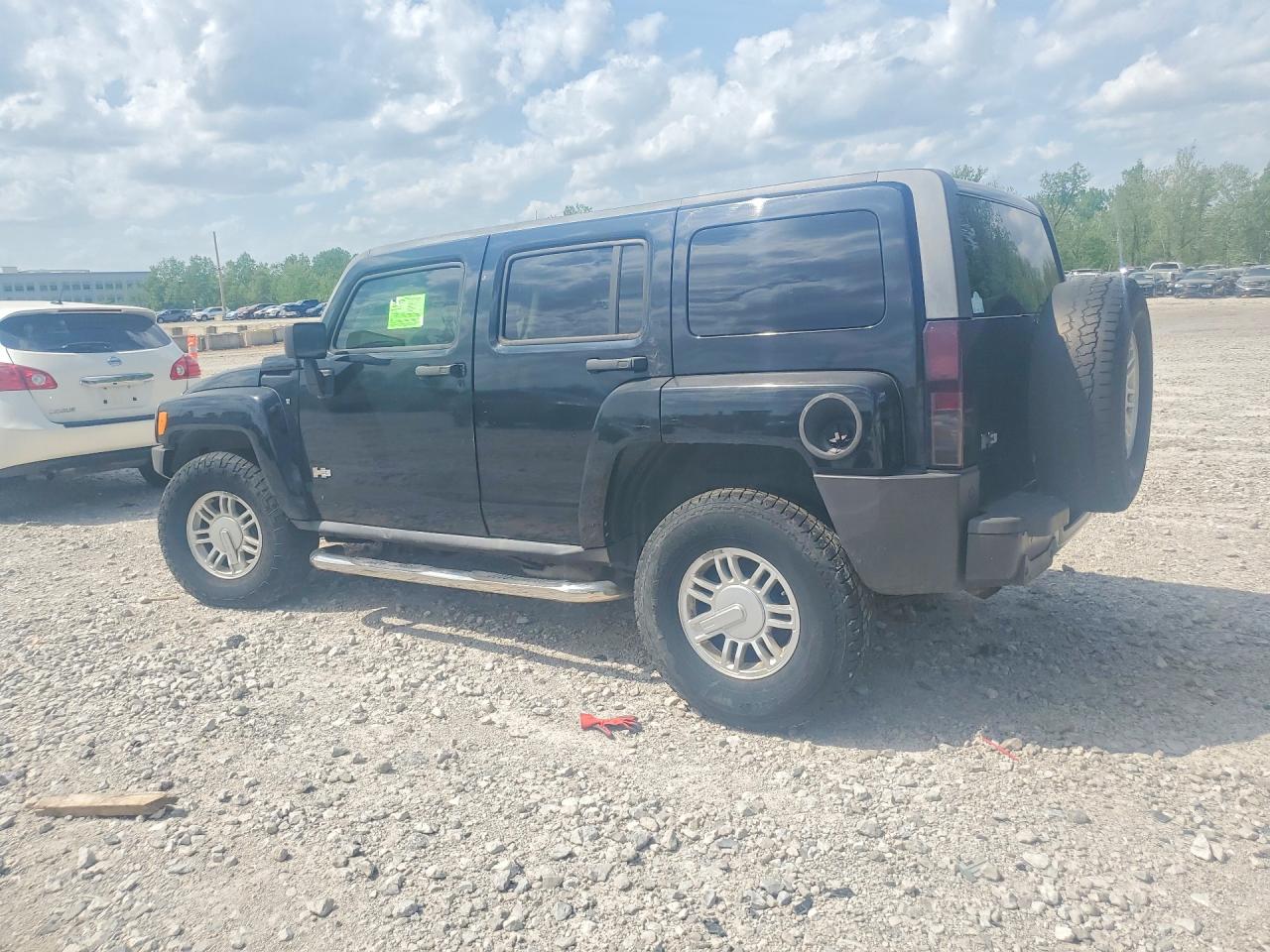 2009 Hummer H3 VIN 5GTEN13E598126351 photo 2