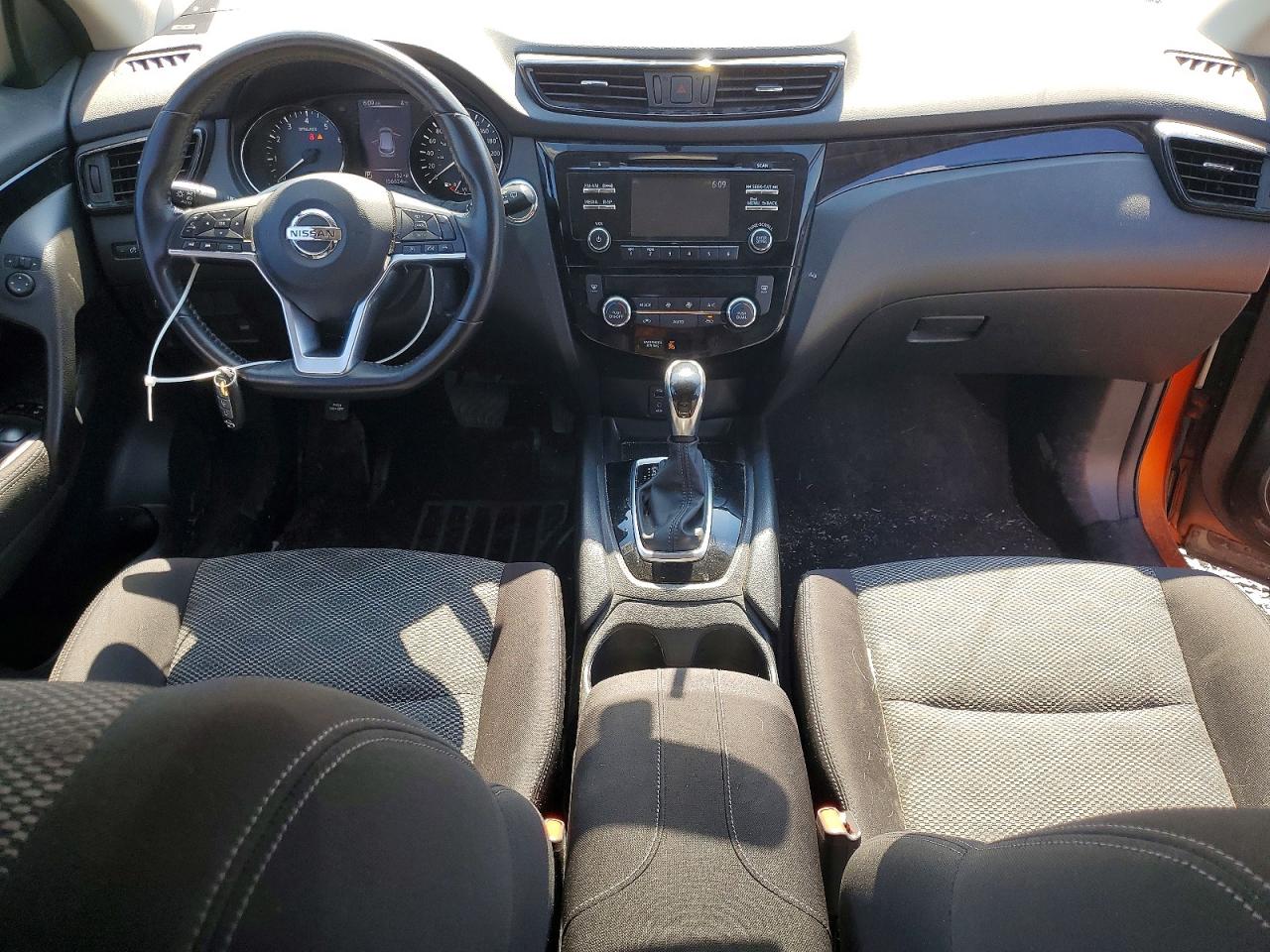 2018 NISS Rogue VIN JN1BJ1CR1JW204443 photo 8