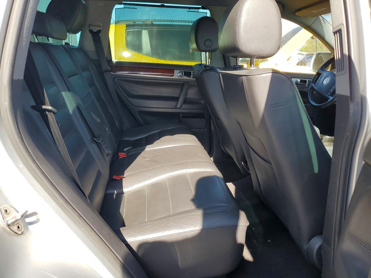 2006 Volkswagen Touareg VIN WVGZG77L46D026478 photo 10
