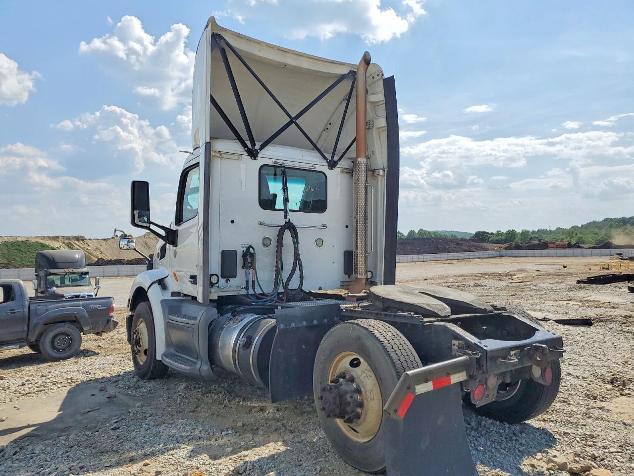 2018 PETERBILT All other VIN 1XPBA48X8JD478027 photo 3