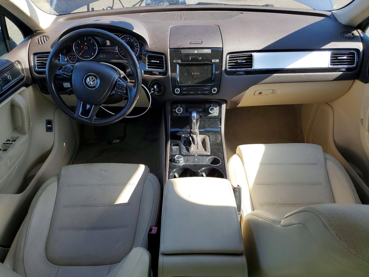 2013 VOLKSWAGEN Touareg VIN WVGEP9BP2DD004450 photo 8