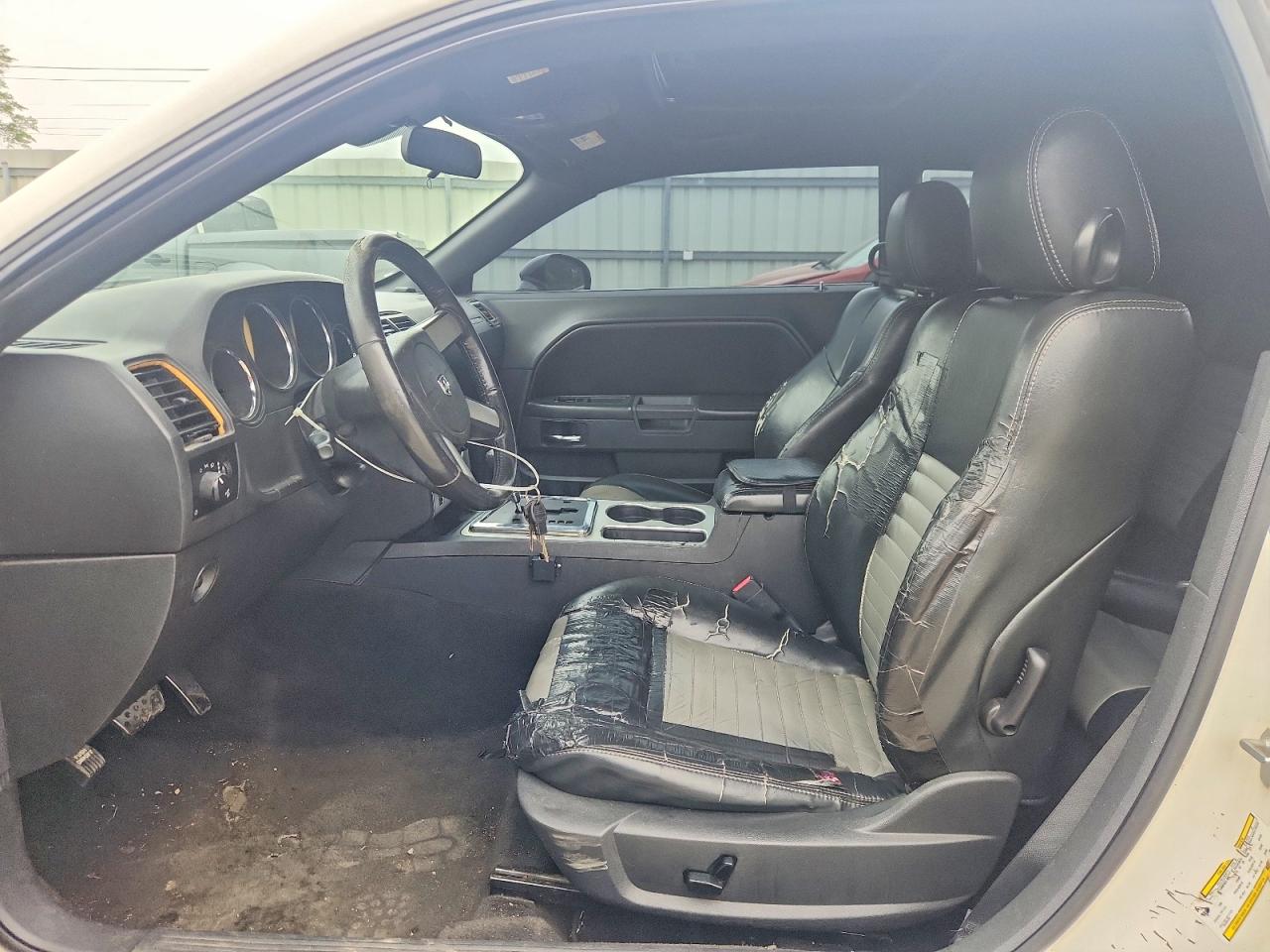 2009 Dodge Challenger VIN 2B3LJ44V49H504309 photo 7