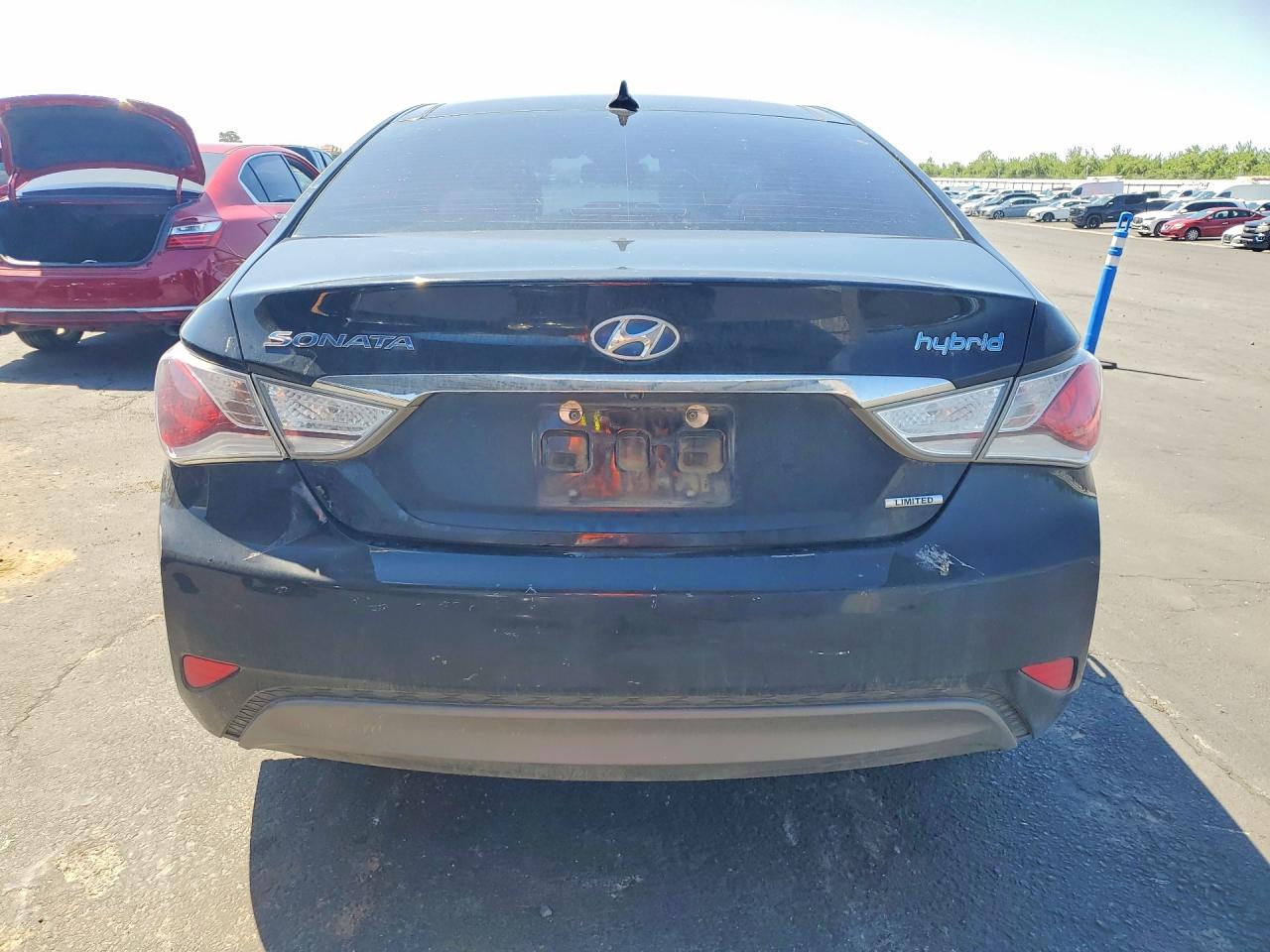 2015 Hyundai Sonata VIN KMHEC4A48FA135571 photo 6