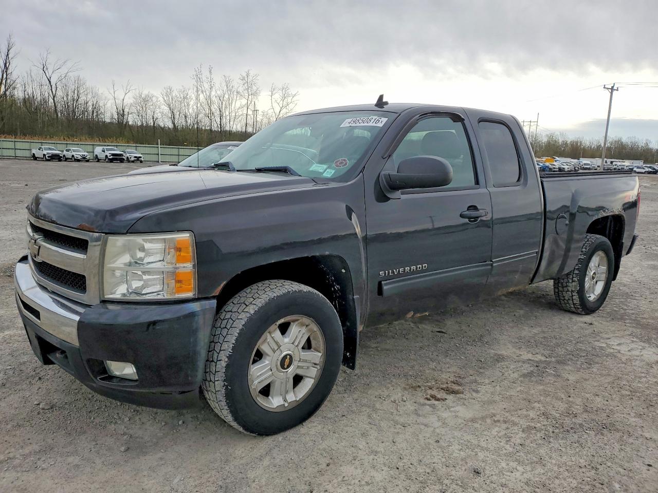 2011 CHEV Silverado VIN 1GCRKSE36BZ172290 photo 1
