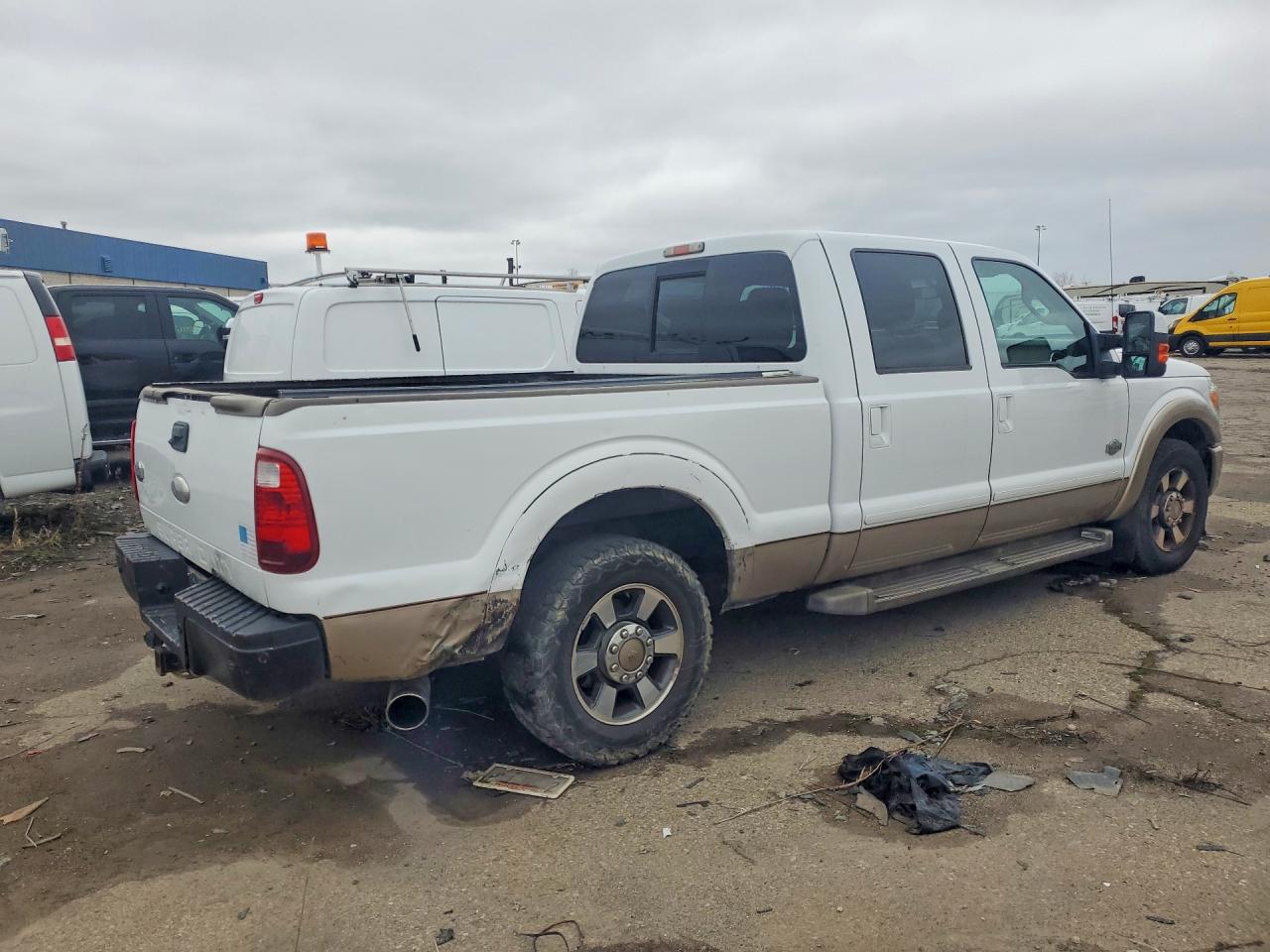 2011 Ford F350 VIN 1FT8W3AT3BED11472 photo 3