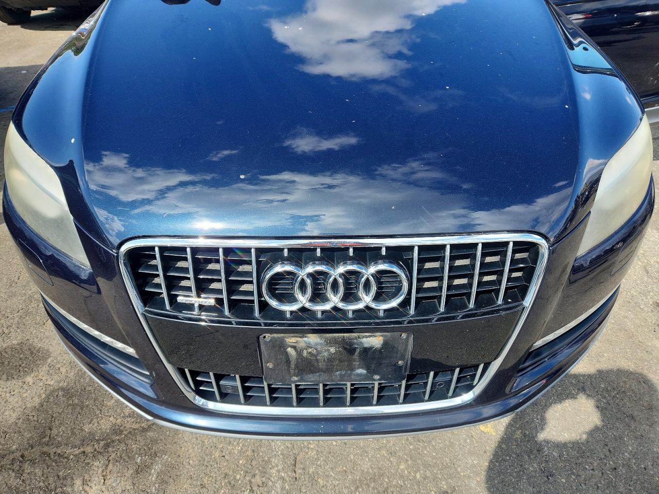 2011 Audi Q7 VIN WA1LGAFE5BD010000 photo 12