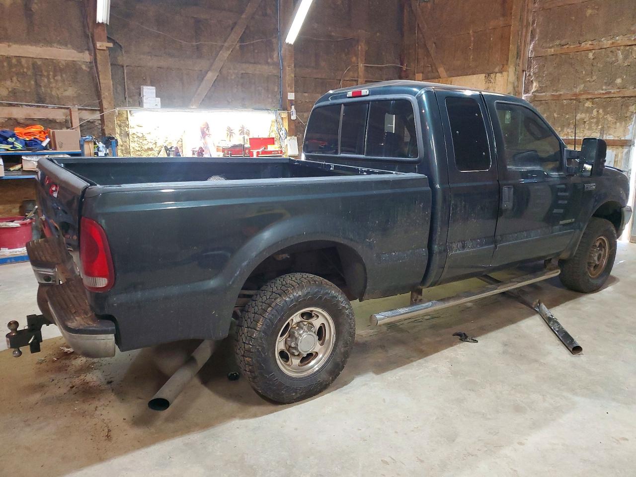 2003 Ford F250 VIN 1FTNX21F93EB19446 photo 3