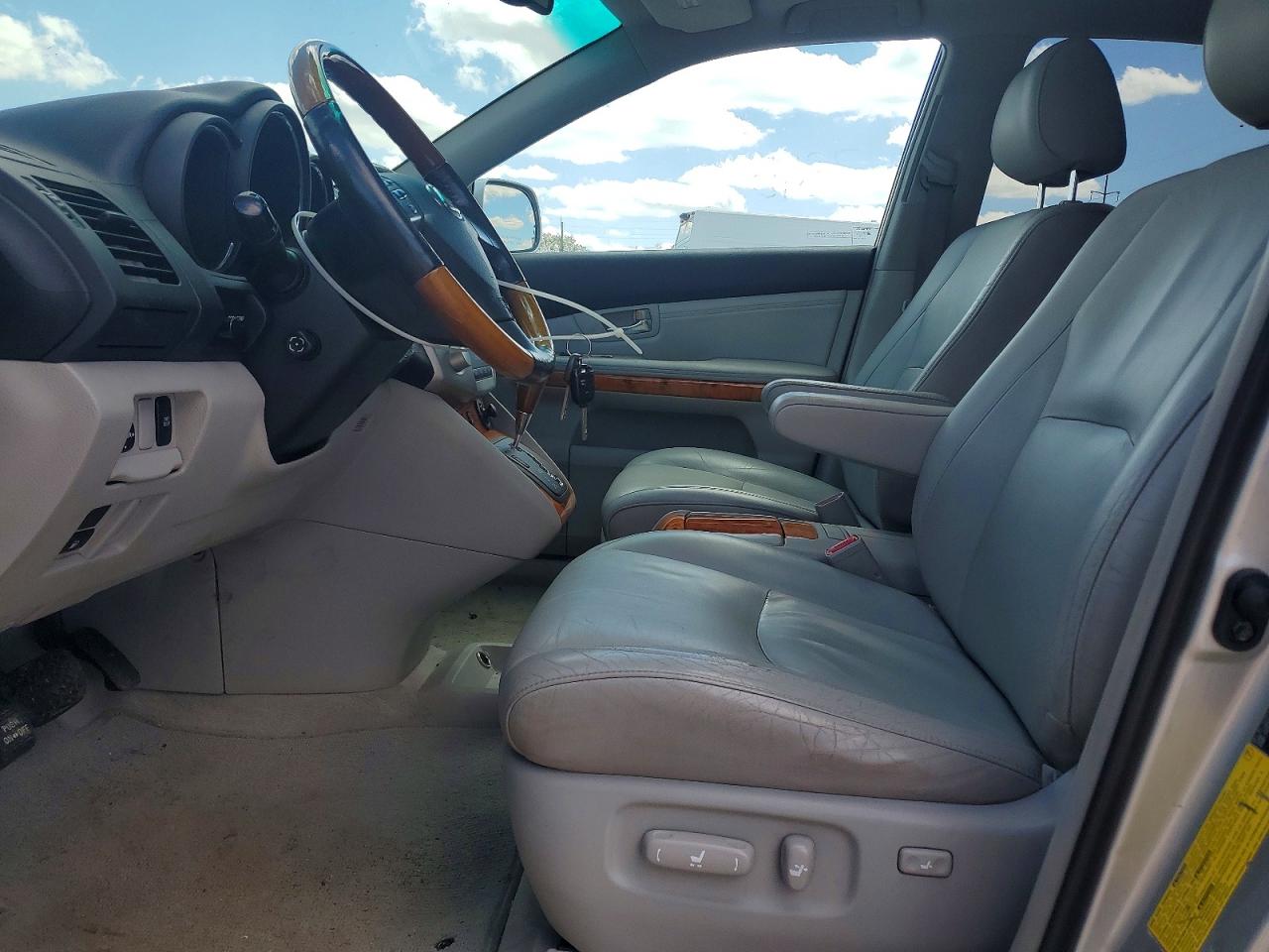 2007 LEXUS Rx350 VIN 2T2HK31U47C007352 photo 7