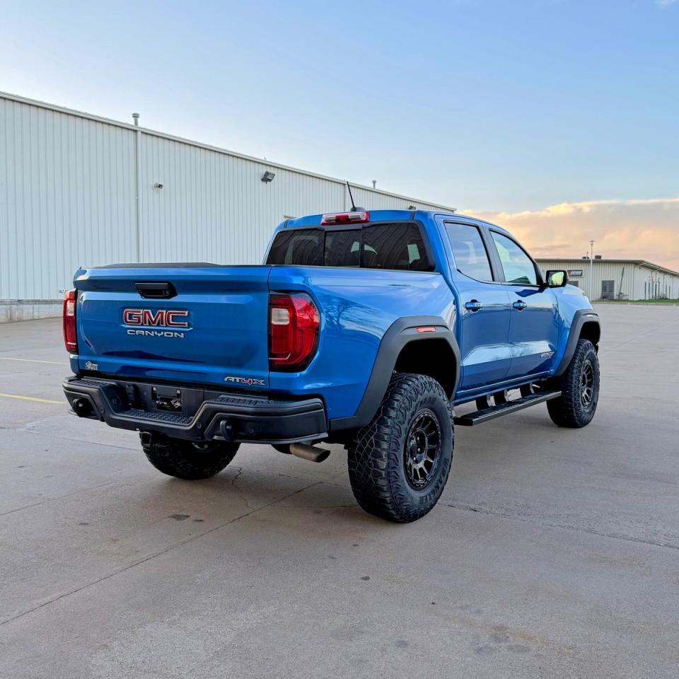 2024 GMC Canyon VIN 1GTP6EEK5R1230788 photo 4