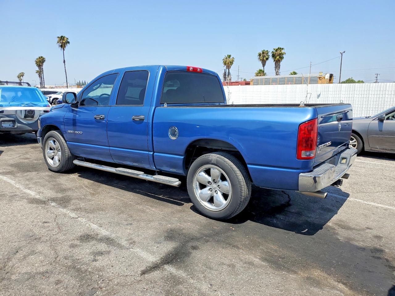 2005 Dodge Ram 1500 VIN 1D7HA18NX5S174049 photo 2