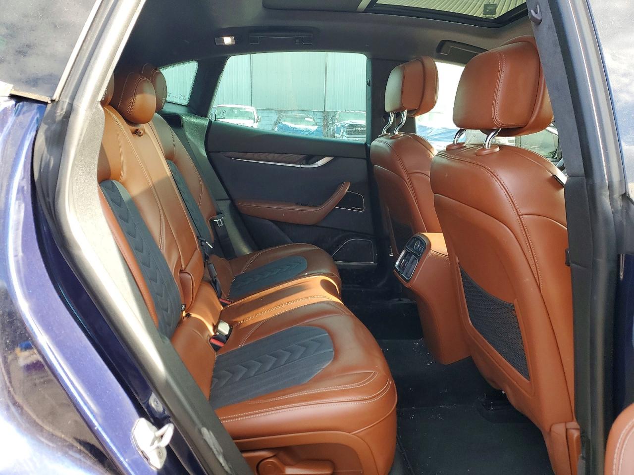 2017 Maserati All other VIN ZN661XUL1HX253382 photo 11